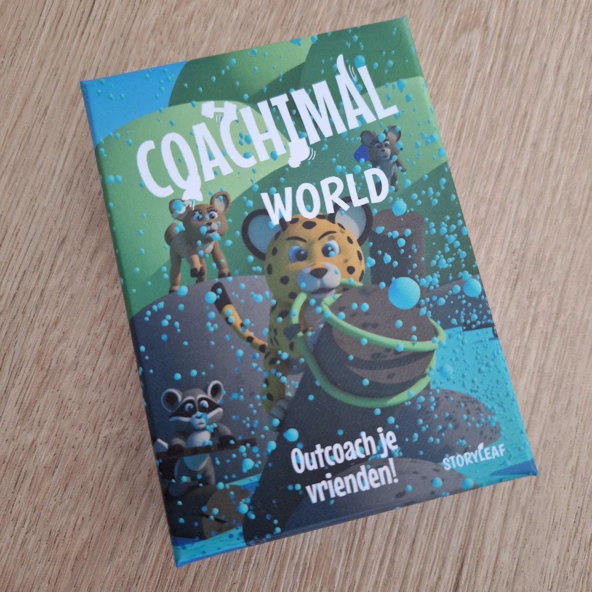 Coachimal World Photo Front The front side of the Coachimal World box.